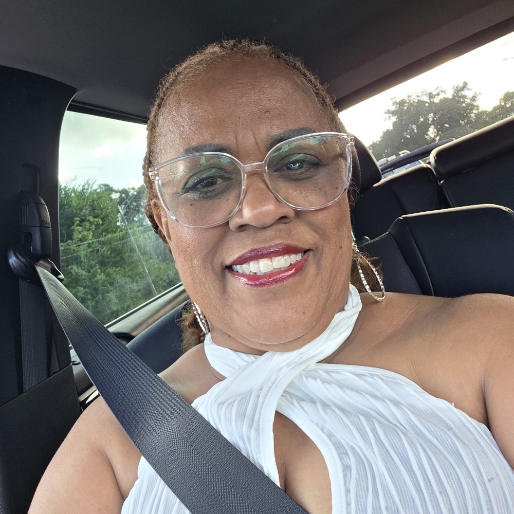 Meet your Posher, Christine